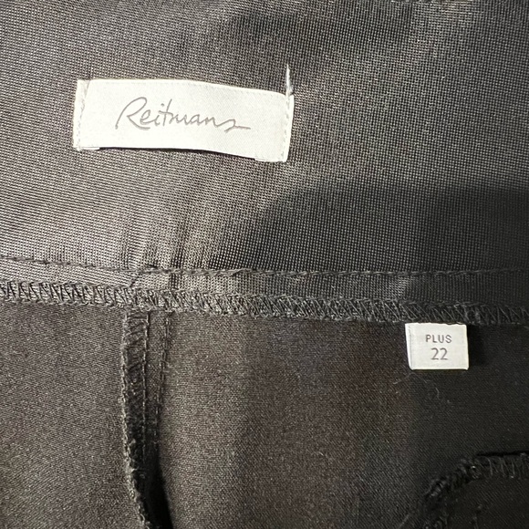 Black dressy cropped pants - Picture 3 of 6